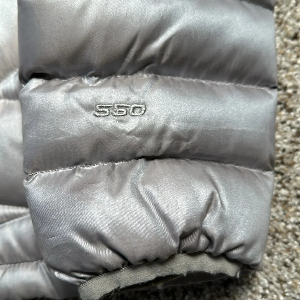 The North Face Down Coat, Silver, Size Small, EUC - Picture 10 of 10
